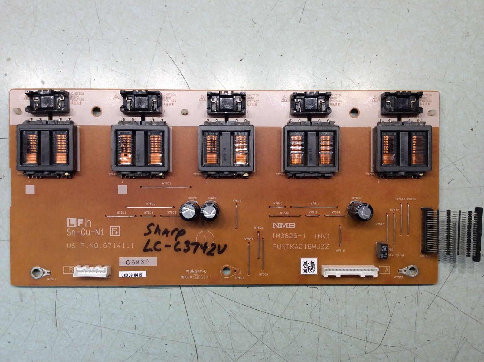 Sharp RUNTKA216WJZZ (IM3826-1) Master Backlight Inverter Board